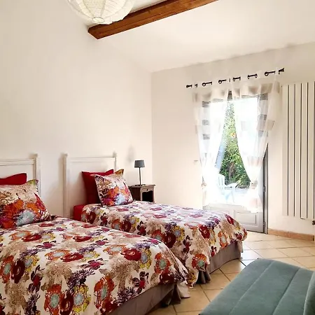 Holiday home Louserreenlarzac *
