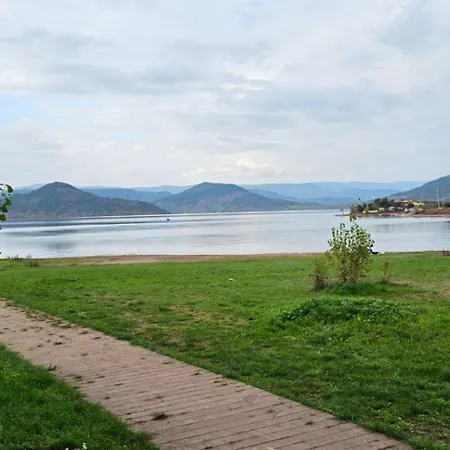 Holiday home Louserreenlarzac